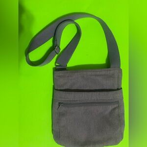 Thirty One shoulder bag flat purse